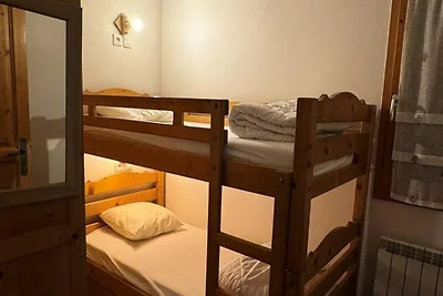 Schöne Wohnung mit großem Wohnzimmer · Direkt...