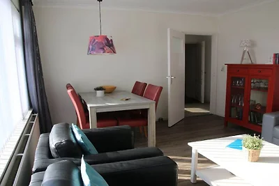 Appartement in Domburg met zwembad