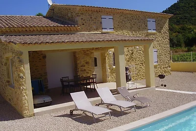 Schöne Villa mit privatem Pool in Gard