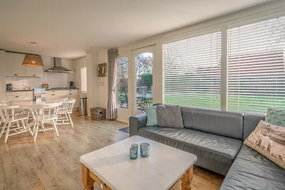 Gemütlicher freistehender Bungalow für 4...