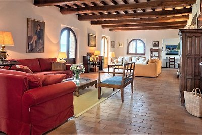 Schöne Villa in San Giovanni del Pantano mit...