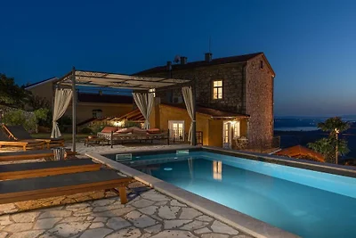 Villa in Grižane mit Schwimmbecken