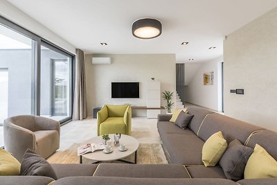 Neue und moderne Villa mit privatem Pool und ...