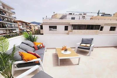 Modernes Ferienhaus mit Terrasse