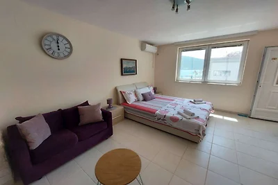 Studio Apartment With Sea View