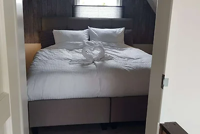 Casa sul mare con vista e giardino esposto a...