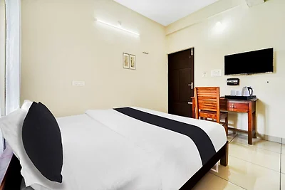 Super Hotel O Ambalamedu