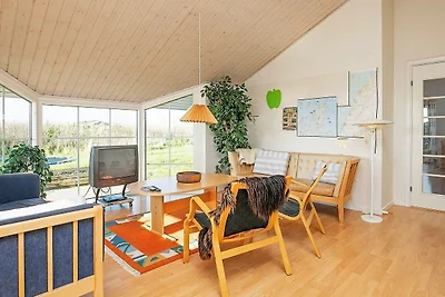 Moderne Oase in malerischem Lokken-By Traum