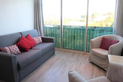 Wohnung in Gassin mit Strandzugang & Pool