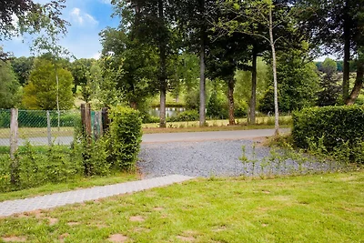 Chalet in Rogery mit Garten