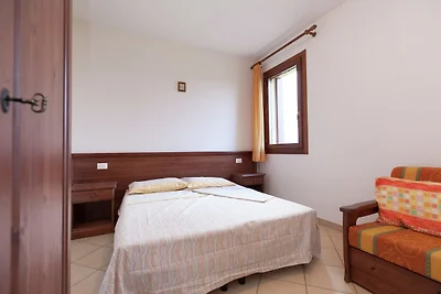 Soleggiata casa vacanze, piscina, giardino, a...