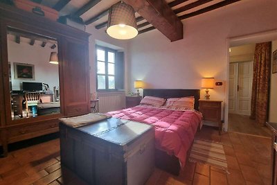 Atmospheric holiday home in Barga-LU with pri...