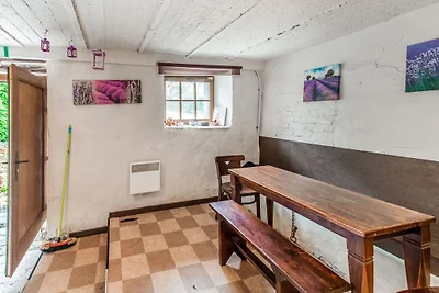 Gemütliches Ferienhaus in Cherain in Waldnähe