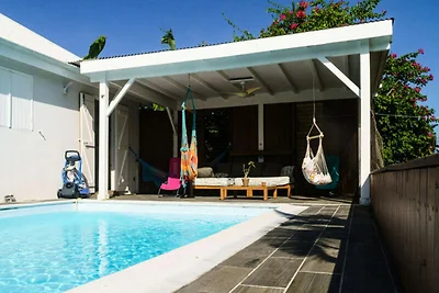 Wohnung nahe Sainte-Anne Strand & Pool