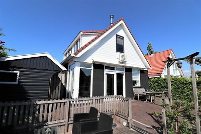 Freistehendes Ferienhaus in Friesland mit...