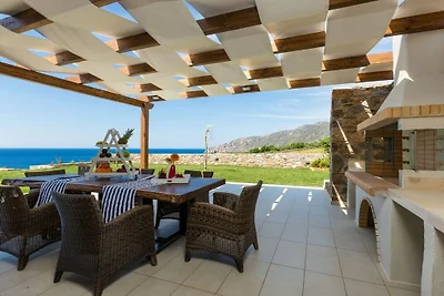 Villa in Keramoti mit Schwimmbecken