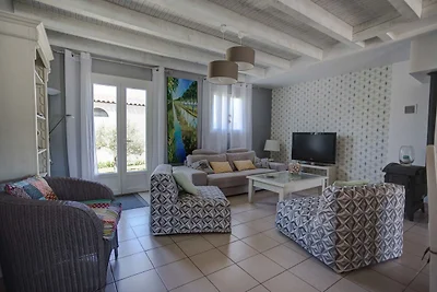 Spaziosa villa con piscina privata