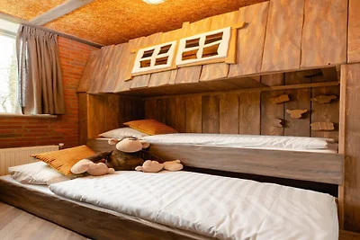 Lodge mit Wiesenblick und Whirlpool