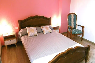 Huis vlakbij het strand met tuin en barbecue