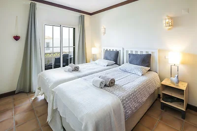 Ferienhaus in Benagil mit Gemeinschaftspool
