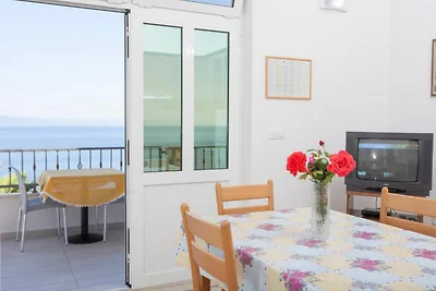 Summerheaven Apartments - Standard One Bedroo...