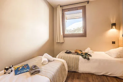 Very well maintained residence with Spa on th...