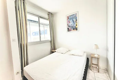 Apartment in Le Chabian in Strandnähe