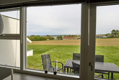 Moderne loft met uitzicht op zee