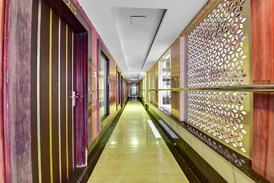 Townhouse Oak Sindhi Camp