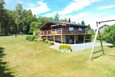 Chalet mit Panoramablick und umzäuntem Garten
