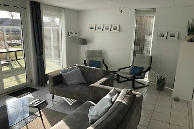 Ferienhaus in Makkum mit Schwimmbecken
