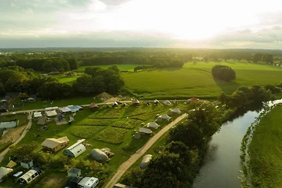 Feestelijk glampingdorp in Zuna