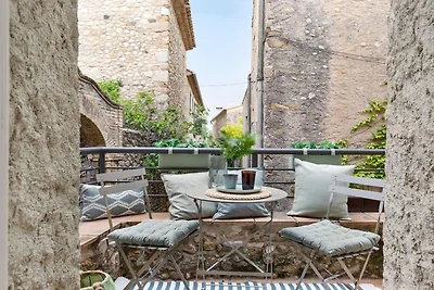 Schönes Steinhaus mit privater Terrasse