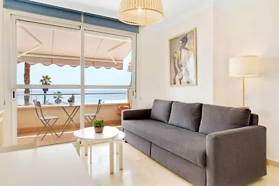 Appartamento fronte mare con balcone, vista...