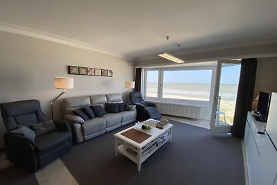 Apartment Nieuwpoort Strand 6 PAX 2 Von...
