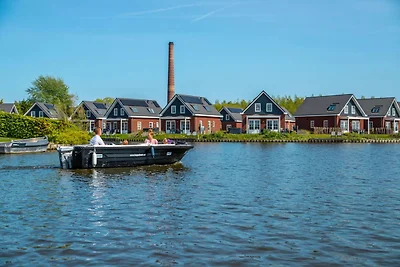 Duurzame watervilla met sauna, bij het...