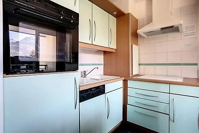 Geräumiges Apartment · Direkter Zugang zur Sk...