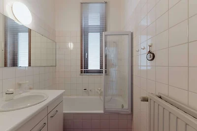 Stilvolles Apartment mit Balkon/Terrasse