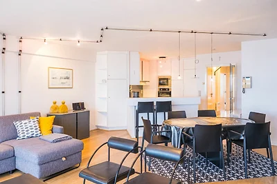 Appartement met twee terrassen en zeezicht