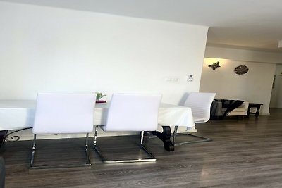Wohnung in Estartit mit Garten