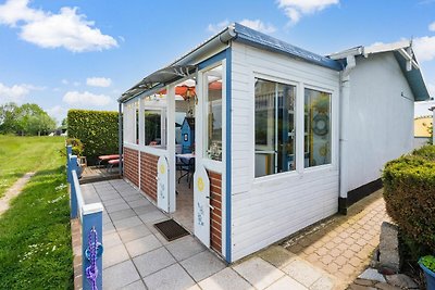 Mooie bungalow in Poel bij het strand