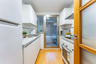 Stadtwohnung für 4 mit Parkplatz, Malaga