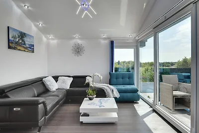 Villa in Fažana nahe Strand mit Pool