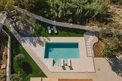 Villa in Panormo mit Pool und Strandnähe