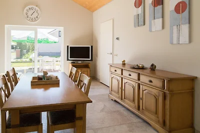 Ferienhaus für zwei Personen für 8 in...