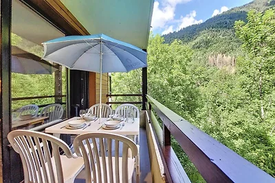 Angenehme Wohnung mit Balkon