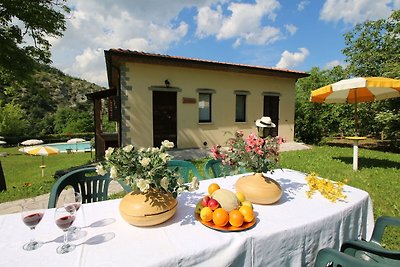 Cottage ad Apecchio con piscina