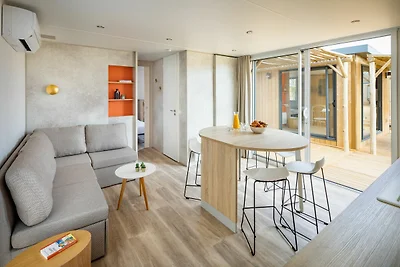 Beautiful chalet with three bathrooms, in a h...