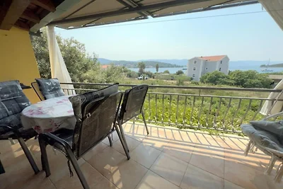 One bedroom apartment with sea view (3)