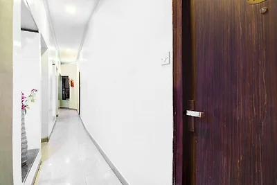 Collection O Karaya Road Hotel New Diamond